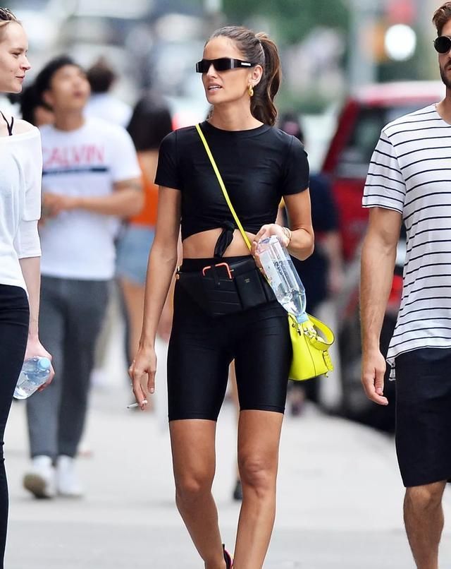  『高筒』高筒低筒靠边站,今年中筒靴最时髦!超A又百搭时髦精都在穿