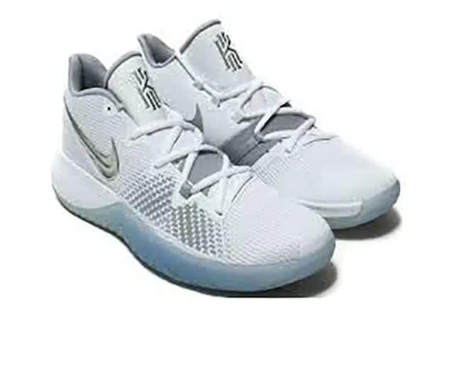  板砖：硬如板砖——Nike Kyrie Flytrap实测