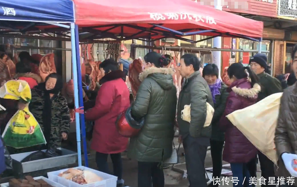 实拍河南农村集市，所有人都在忙着筹办年货，年味真是越来越浓了