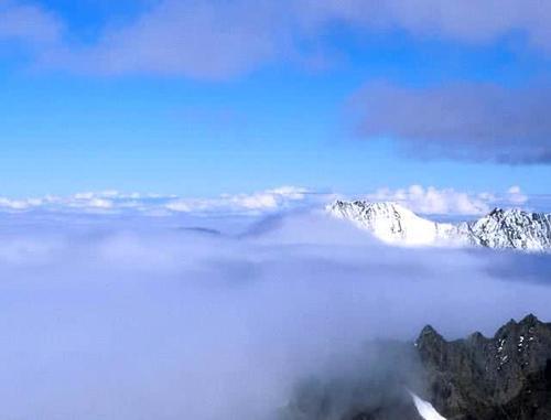 大自然就像一个设计师，这么有灵性的景色，值得我们踏遍千山万水