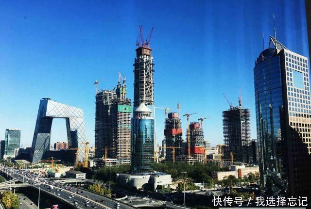  撑住：500米高楼下的地基是如何撑住整个大楼重量的？看完涨知识