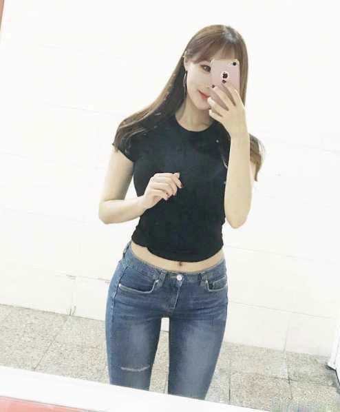 紧身裤舒适又好看，细腻柔软，温婉动人