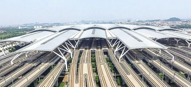  第一个@佩服！中国第一个实现市市通高铁的省份，景色也是十分迷