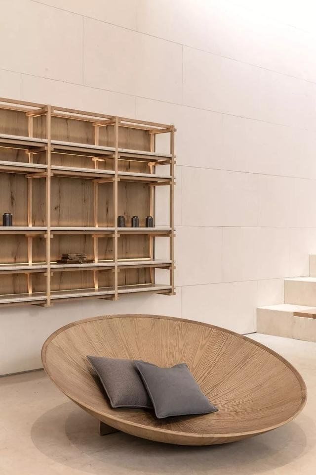 万有引力：光、空气、水，温润质朴的和谐之音