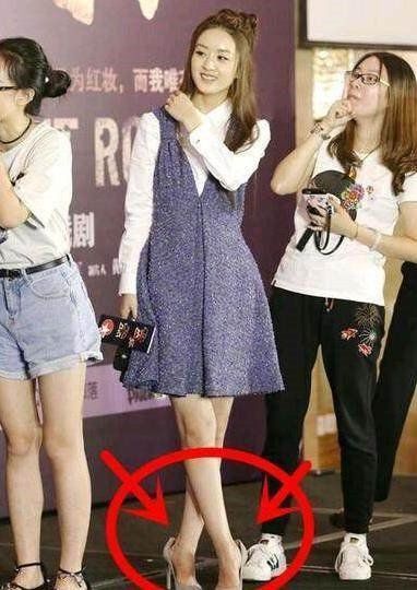 一双修长美腿+玉足:是心跳的感觉