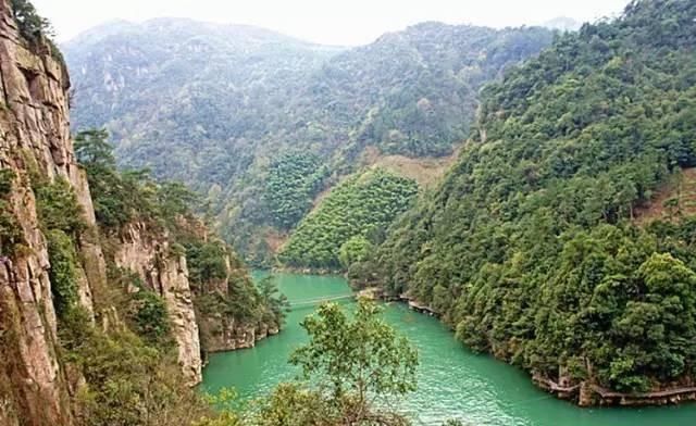 华东唐古拉山口，巅峰上清凉的浙江海拔最高公路-华浪线