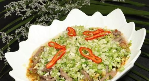  『香菜』美食精选：凉拌木耳，葱油牛肉，南瓜番茄排毒汤，福建荔枝肉