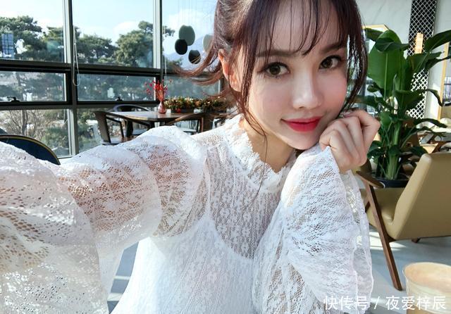 美女■有气质的美女，网友：小姐姐真好看，街拍