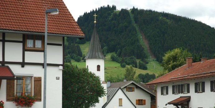 德国人的生活水平是怎样的？当地导游：看看农村的生活就知道了！