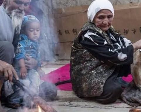  「接触」中国最后的沙漠“原始部落”不与外界接触，隐居沙漠深