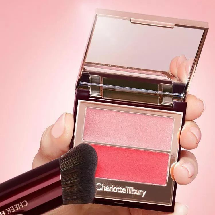 手拿这只果冻粉扑，我能拥有Angelababy的同款甜心腮红!