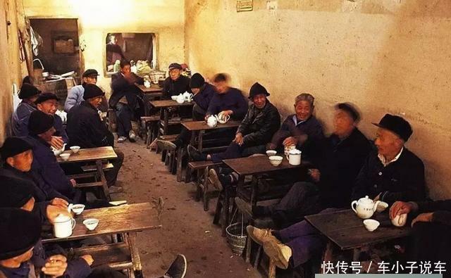  #美女#1988年中国老照片： 图3已经没有了、图6美女爱屌丝、图7