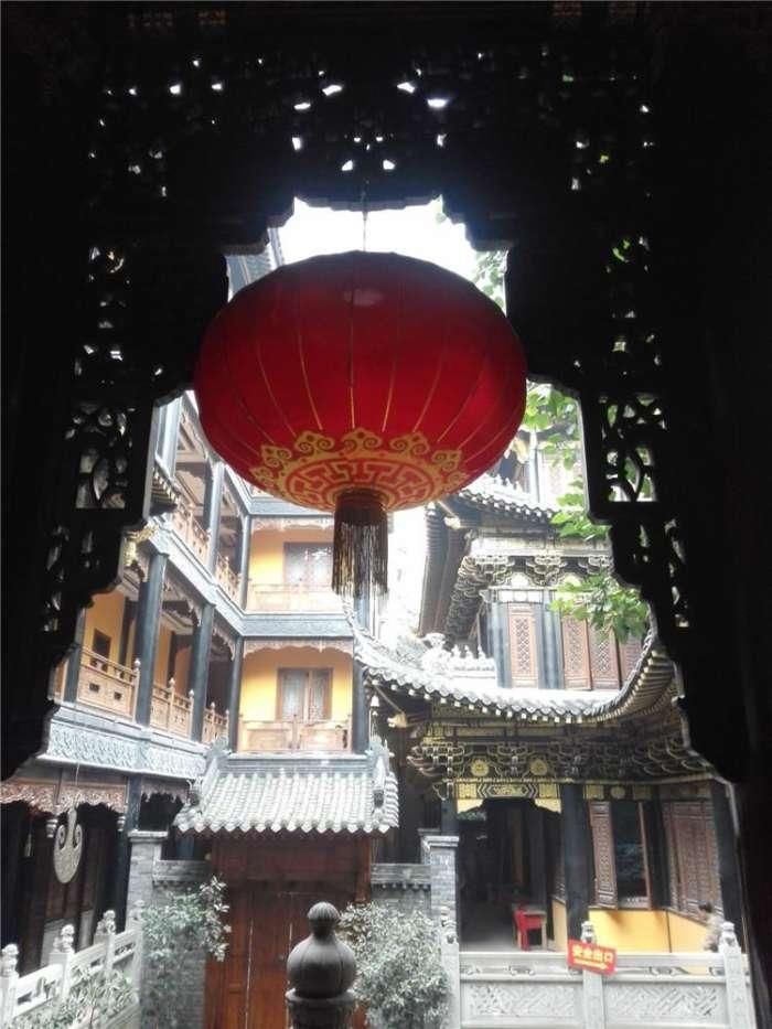 “闹中取静”的重庆罗汉寺