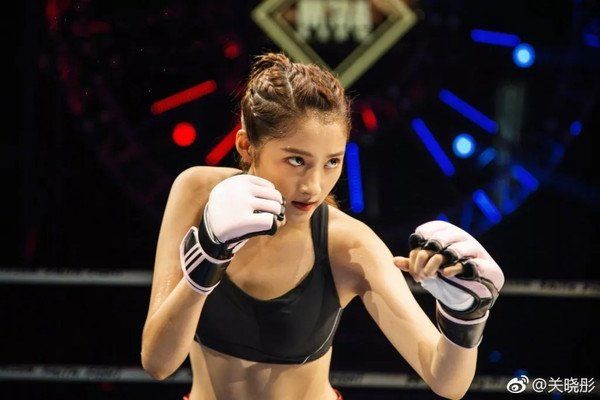 林允关晓彤因“霸凌脸”不受女生喜欢?