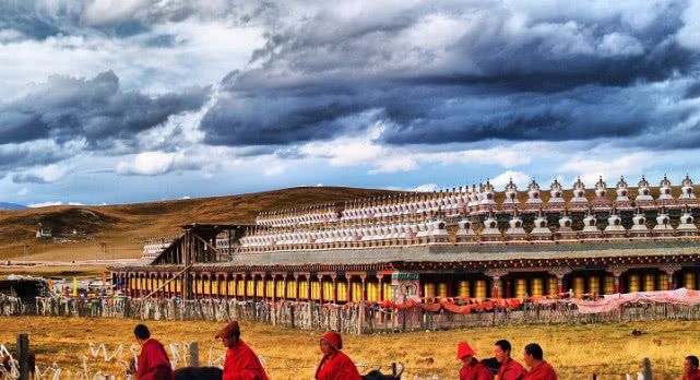 中国最严格“尼姑庵”，2万尼姑在此闭关实修，明确禁止男士进入