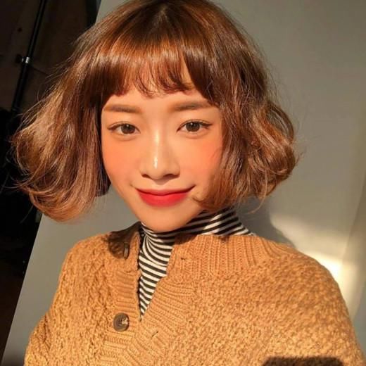 2018短发最流行的发色，短发别总是黑色太土了，这样染才叫美！