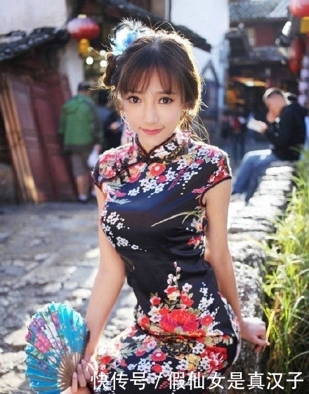 #演绎#旗袍才是真正时尚的衣服,看看美女的旗袍演绎,处处亮点!