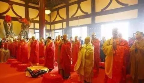 五台山显通寺上空出现光环 古人所说天降祥云和夜观天象有无根据