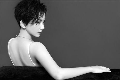  『衰老』女人身体这个部位越薄，会更显年轻，衰老也会慢人一步