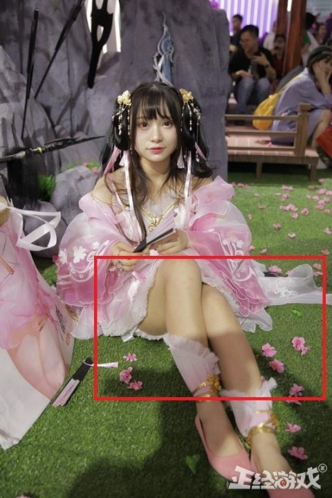 CJ2018：小姐姐已尽力，摄影师却不给力？美白大长腿被拍成小短粗