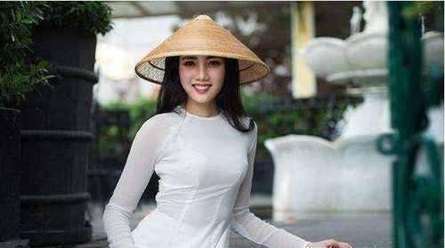 越南美女来中国旅游,回国后吐槽:中国生活没有越南滋润