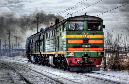 火车上的排泄物去哪了？乘务员说了话，你有可能不清楚