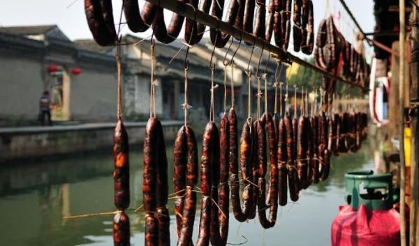 绍兴4大古镇之一，浓浓的水乡风情，古老淳朴！