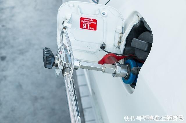 查环保乱象过去以发展多少企业为荣，现在以关停了多少为自豪！