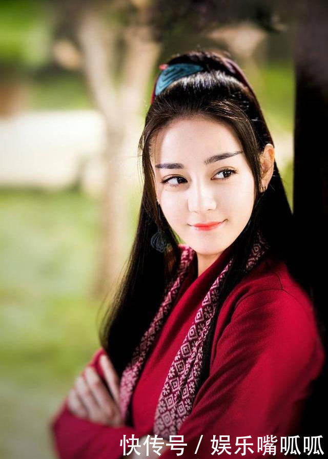 “烈火如歌”迪丽热巴十套衣服，第三套最美，第十套最简单！