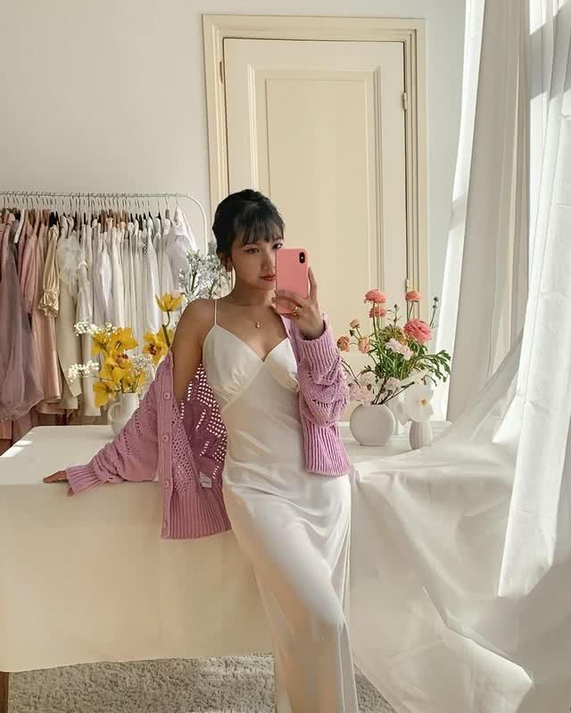  『春夏』甜而不腻的粉色搭配，可甜可气质，春夏粉色穿搭就该这样！