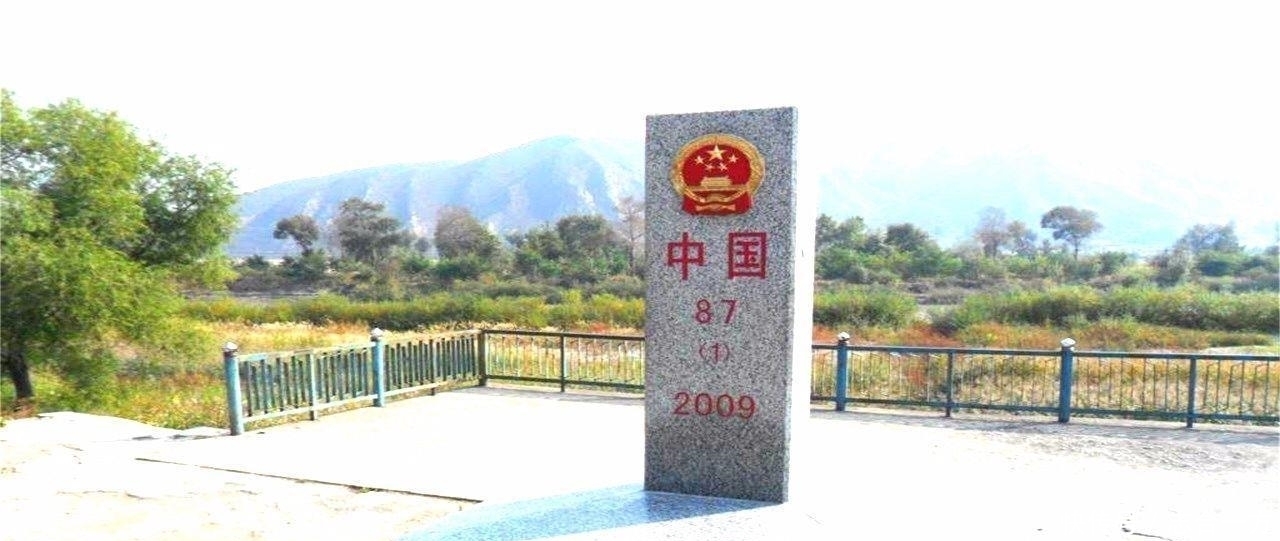 世上唯一裂缝国界线：真是世界一绝，将中国和越南完美的分开！