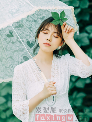 简单好看的扎头发攻略 轻松打造简单快乐每一天