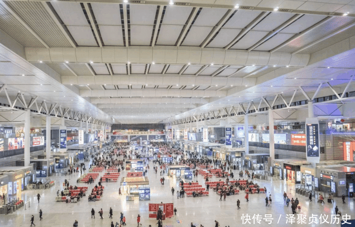  【大厅】为什么火车站大厅要建几十米高 到底有什么作用呢 看完