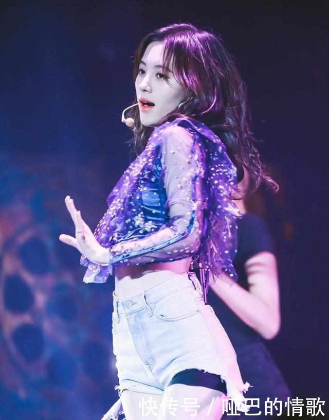 防走光只服鞠婧祎!安全裤比外面的超短裤还长,网友:败笔!