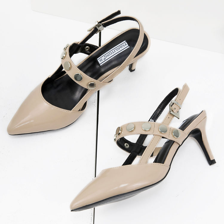 穿凉鞋就一定low?这几款现在穿洋气显腿长，还特便宜