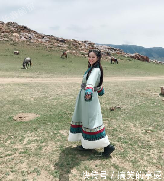 她是张艺谋再婚超生事件爆料人，曾被质疑炒作，现已结婚近照曝光