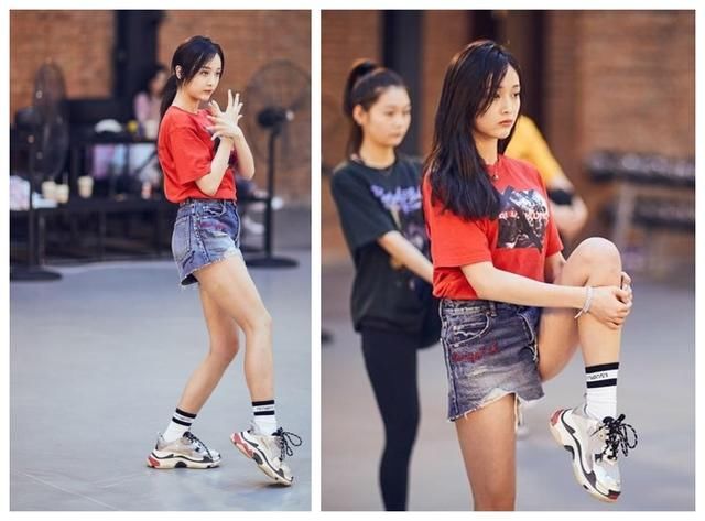 吴宣仪不是“腿精”是“袜子精”，40几块一样能穿出1600的感觉