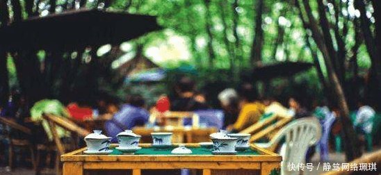 武汉和成都发展相似, 但是成都更像一线城市, 武汉太不纯粹