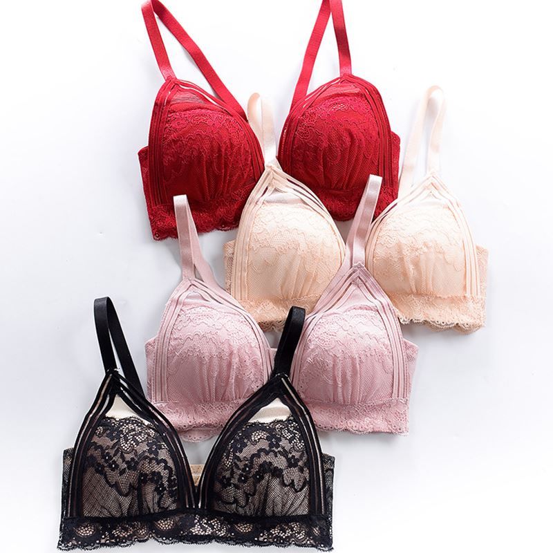 女人到了50岁，就该穿这些文胸，下面女人怎么穿，一个比一个美