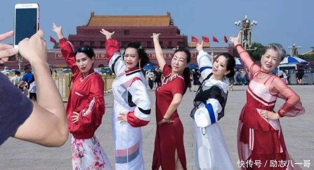 广东大妈不解我也会粤语，为何香港人一下就认出我不是香港的