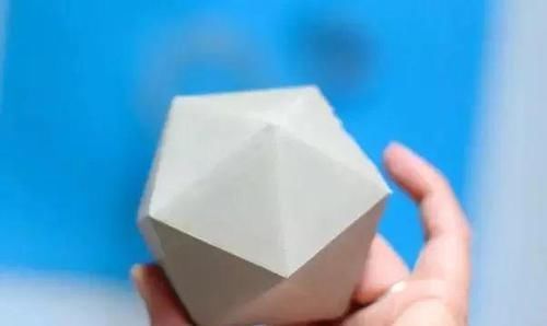 『内层涂抹』用硬纸皮制作精美的水泥几何花盆,用来种多肉植物太好看了