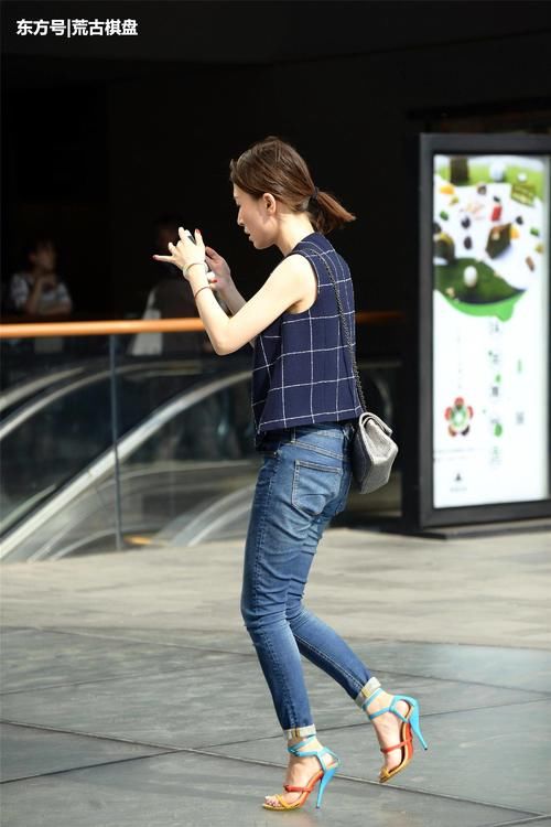 北京的时尚姑娘，夏天为什么更喜欢穿着牛仔裤？