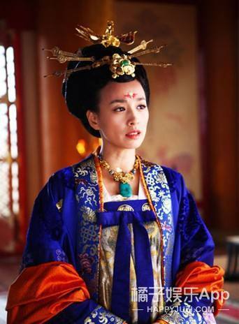 于正说他的服化道是全国第一…你是不是忘了前两年都拍过啥？