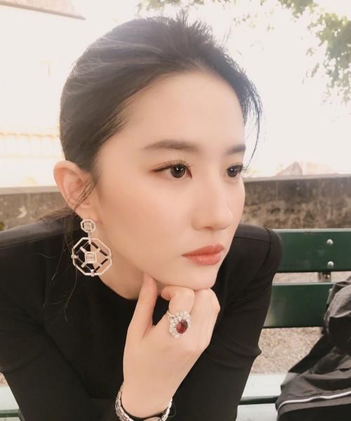  『皮肤管理』为什么不爱保养的女性皮肤仍挺好？很多人搞不懂，真正原因是这些