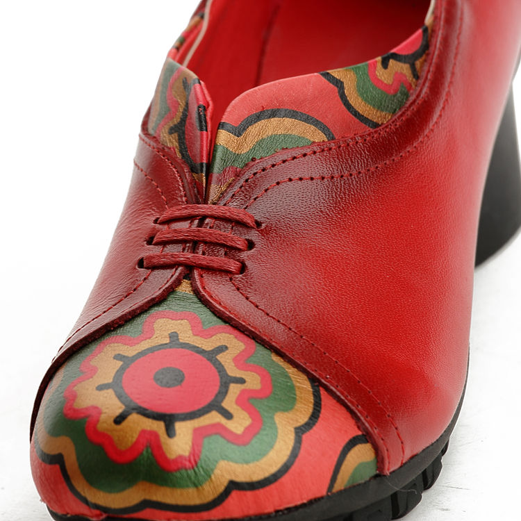 奔五奔六女人，老土的凉鞋别穿了，今年流行这几款妈妈鞋，超洋气