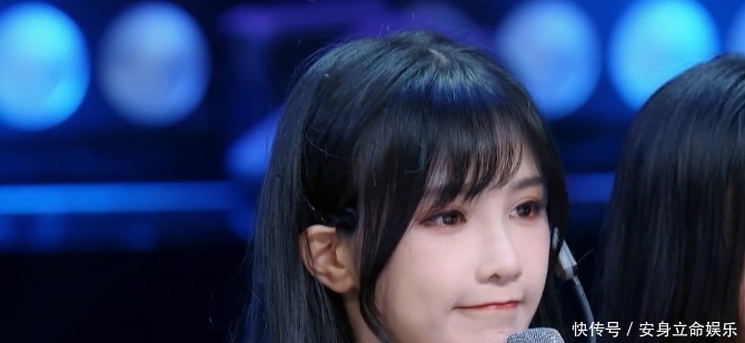  [超越]超越鞠婧祎的“四万年美女”，一唱歌就逗笑蔡徐坤