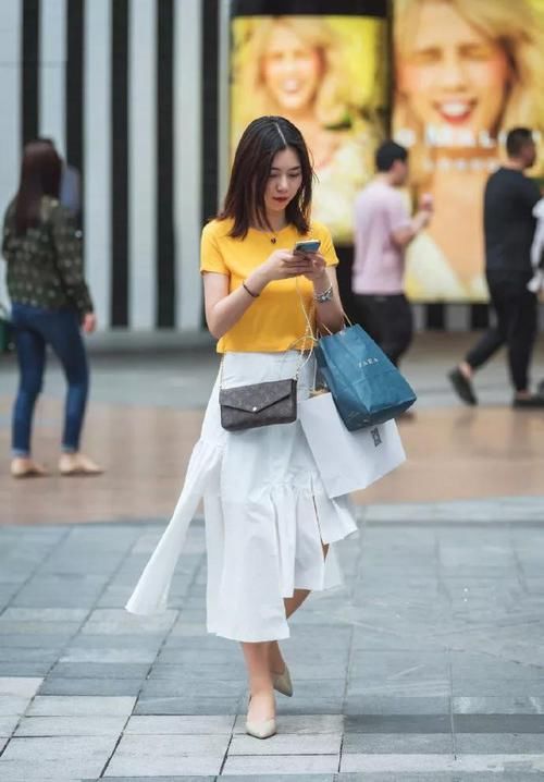 女人味|女性穿上高跟鞋,让自己看上去更有女人味
