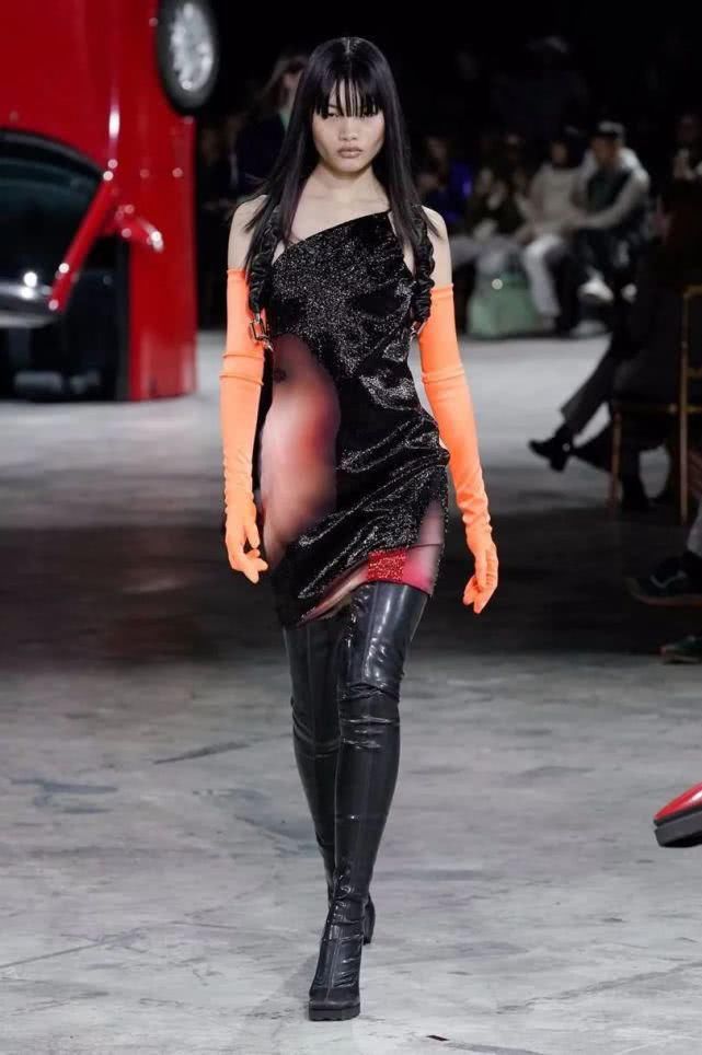  『Off』运动潮牌也可以很时髦丨Off-White 2020 秋冬系列