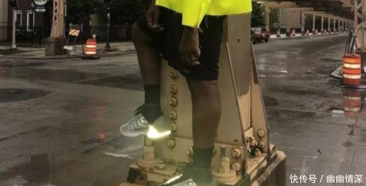  『Yezzy』Yezzy篮球运动鞋已经公布出来，篮球爱好者们你们关注了么？
