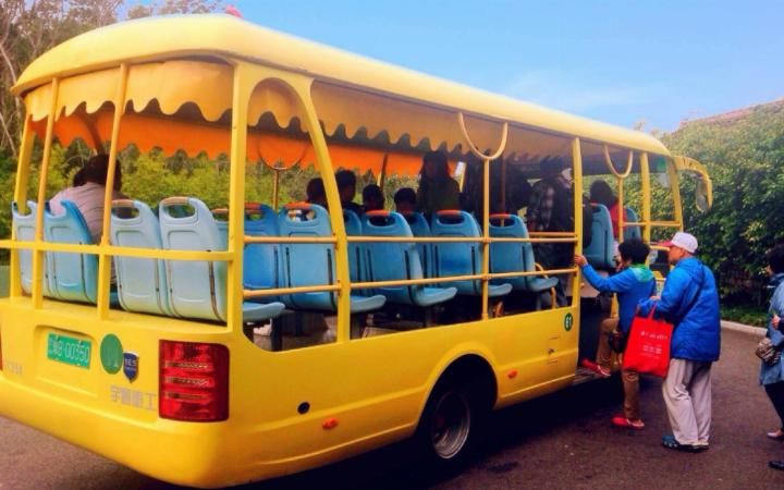 景区大门建得离景区很远，观光车这个套路越来越深了！